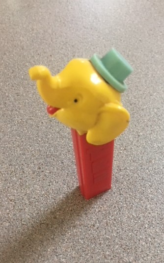 Elephant w Flat Hat(Yellow)